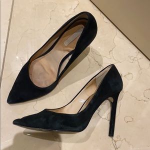 Comfortable suede pointy heels BARELY WORN